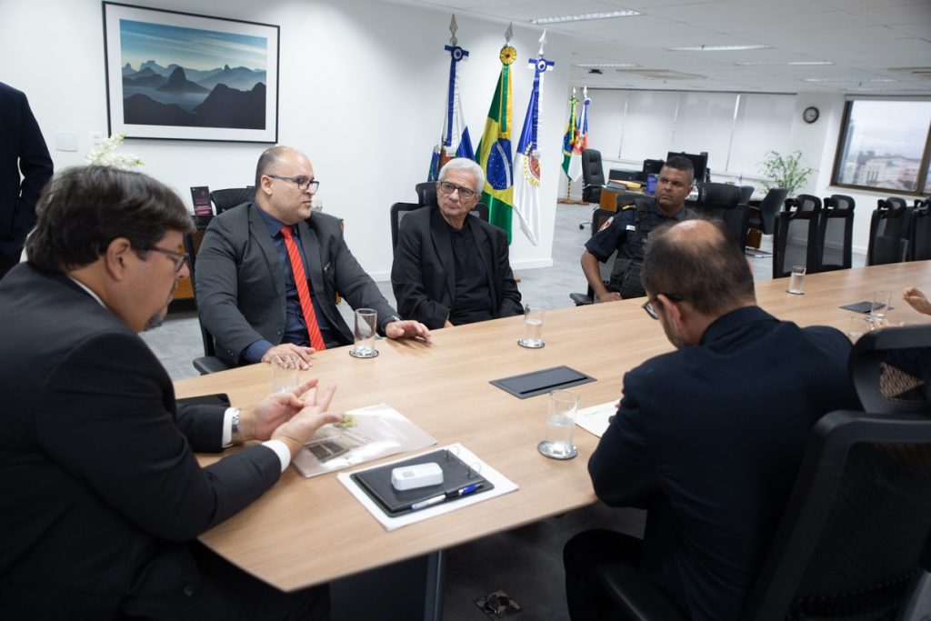 Prefeitura e Ministério Público Estadual fazem primeira reunião contra construções irregulares